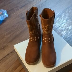 NIB, Sun + Stone Boots